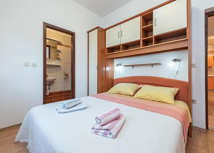 Apartament Buskulic Anamarija 1 By Interhome Vir
