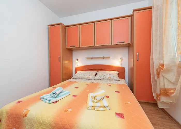 Apartament Buskulic Anamarija 1 By Interhome Vir