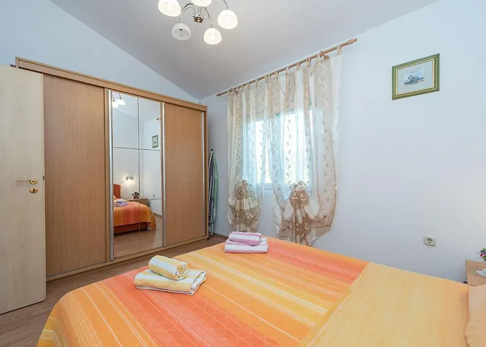 Buskulic Anamarija 1 By Interhome * Vir